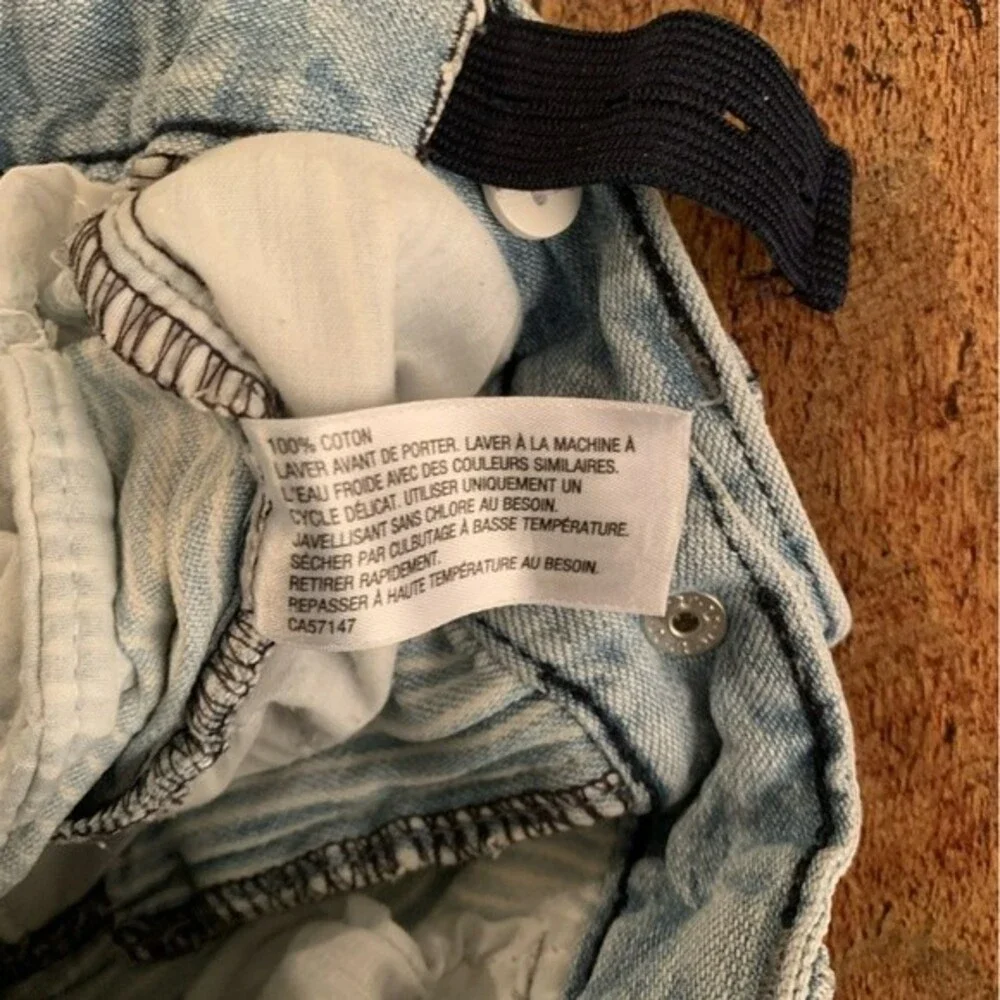 Oshkosh genuine kids boys blue and white striped denim shorts -2T